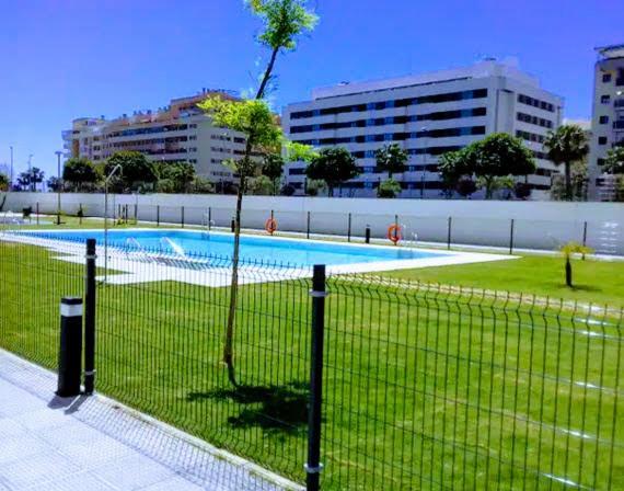 Ático con Piscina y Vistas al Mar Parque Litoral Málaga Exterior foto
